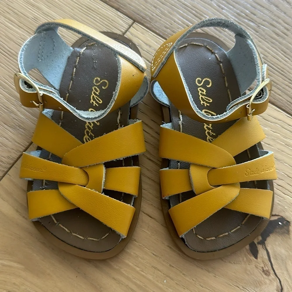 Salt Water Original toddler Sandals - Mustard 5 NWOT